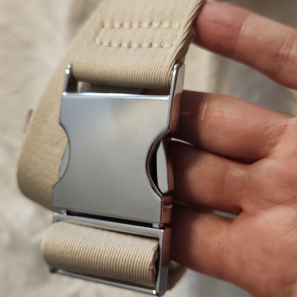 Sasha and Sofi belt bag - Picture 3 of 7